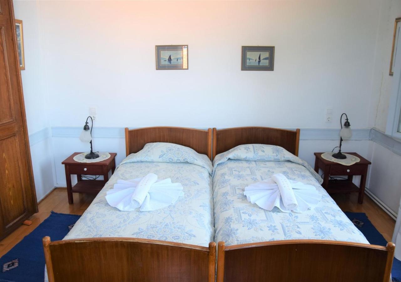 Villa Annie Mithimna Bagian luar foto