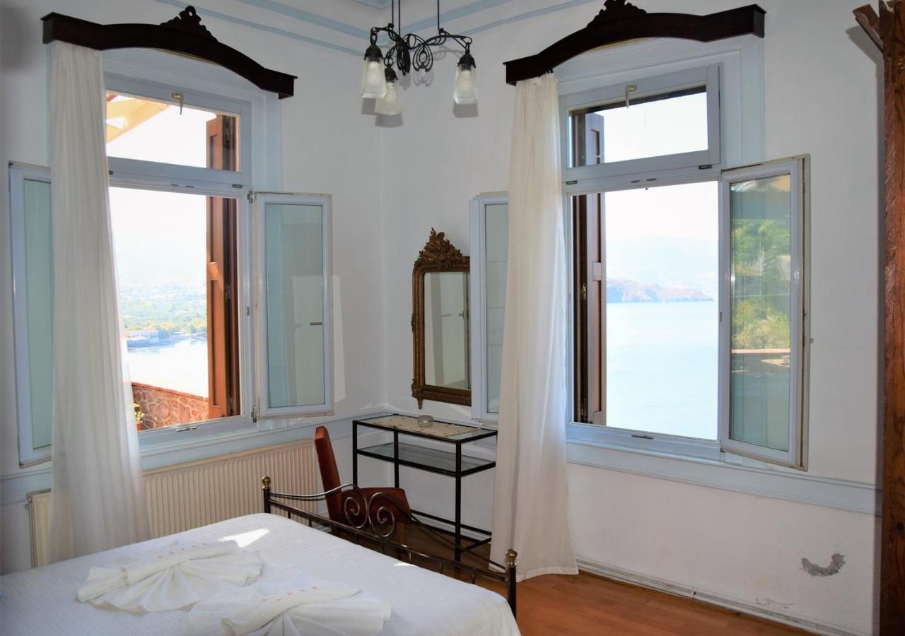Villa Annie Mithimna Bagian luar foto