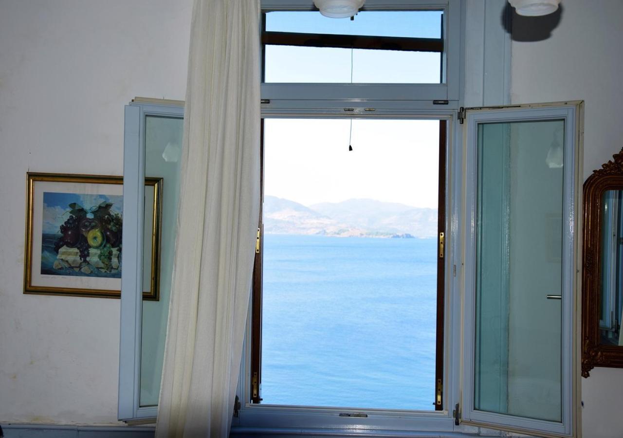 Villa Annie Mithimna Bagian luar foto