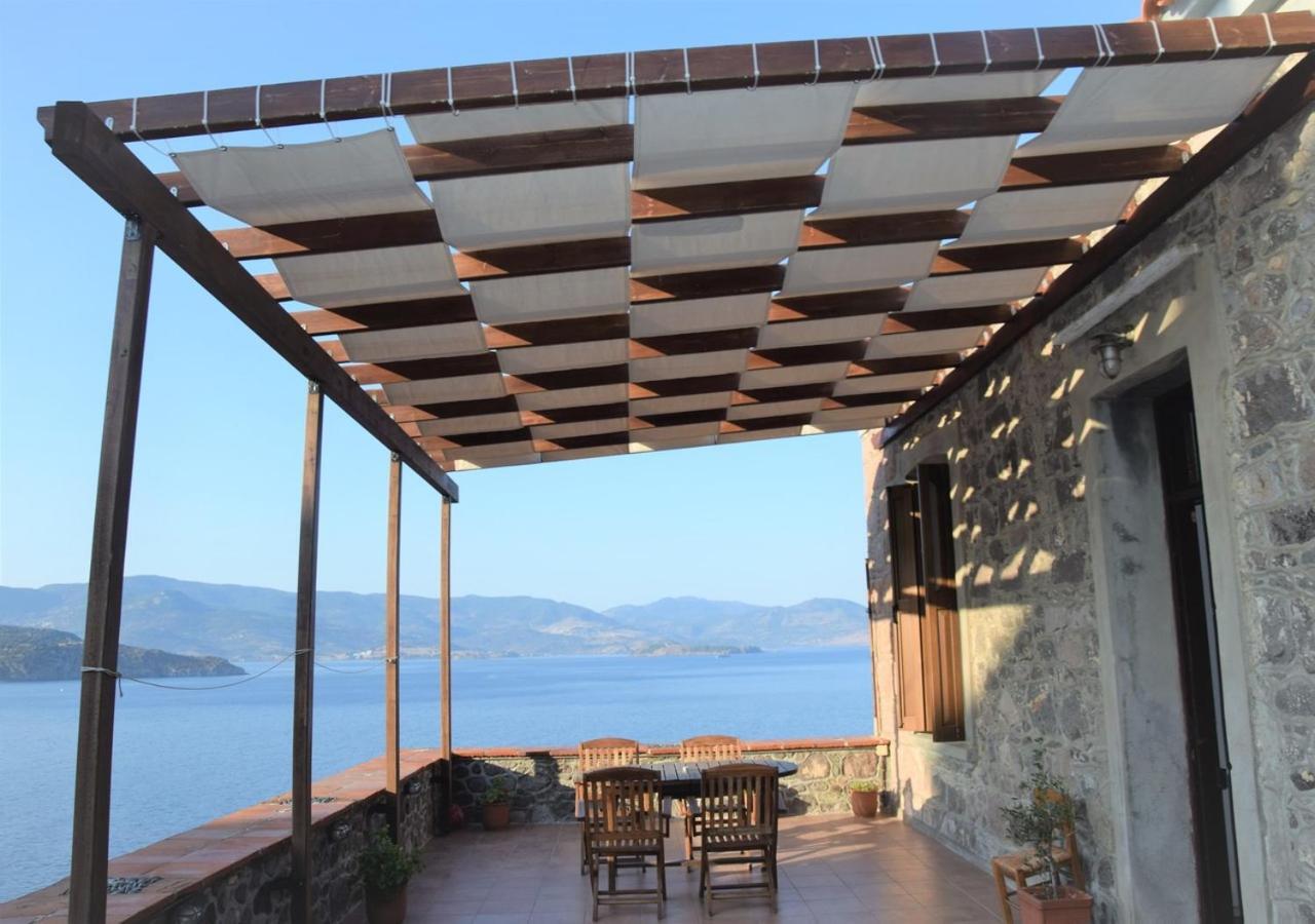Villa Annie Mithimna Bagian luar foto