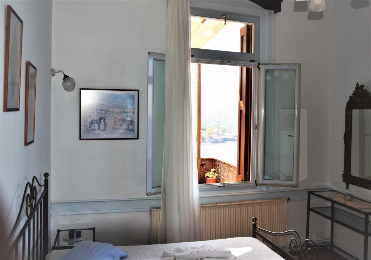 Villa Annie Mithimna Bagian luar foto